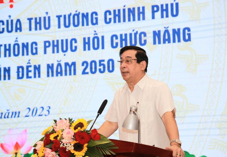 PGS.TS Lương Ngọc Khuê phát biểu tại Hội Nghị