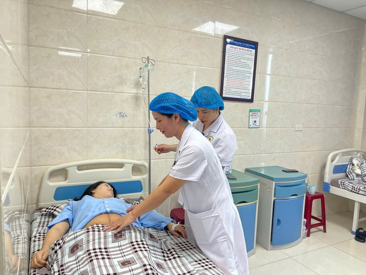 Cứu thành công sản phụ băng huyết do đờ tử cung sau mổ lấy thai - Ảnh BVCC