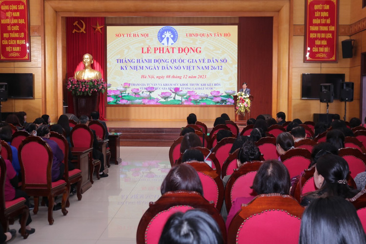 Tháng hành động quốc gia dân số năm 2023 với chủ đề "tham gia tư vấn & khám sức khỏe trước khi kết hôn vì hạnh phúc gia đình, vì tương lai đất nước"