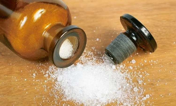 Bị liệt vào nhóm &quot;độc nhất trong các chất độc&quot;, Xyanua nguy hiểm thế nào? - Ảnh minh hoạ