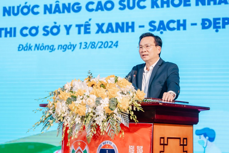 Đồng chí Võ Văn Mười phát biểu