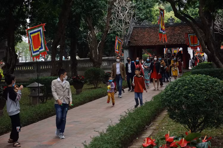 Xuất hành ngày đầu năm ảnh 1