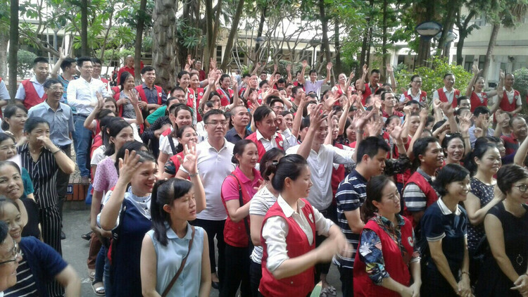 Chi hội tán trợ Chữ thập đỏ thành phố Hà Nội tổ chức chương trình ở cơ sở Tam Hiệp - Ảnh BVCC Chi hội tán trợ Chữ thập đỏ thành phố Hà Nội tổ chức chương trình ở cơ sở Tam Hiệp - Ảnh BVCC