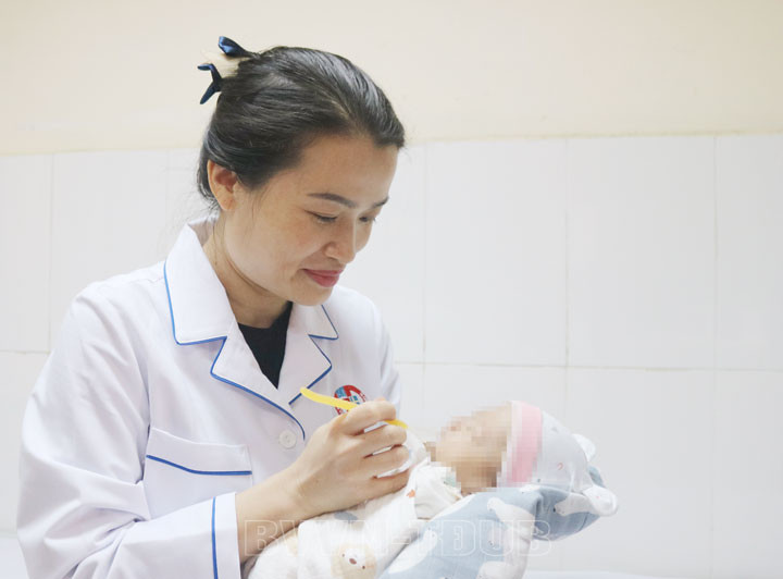 Sức khỏe trẻ ổn định, không ho, không sốt và đã được ra viện - Ảnh BVCC