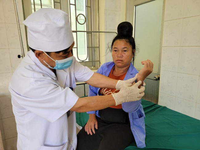 Điện Biên: Ghi nhân 13 trường hợp mắc bệnh than vì ăn thịt trâu nhiễm bệnh