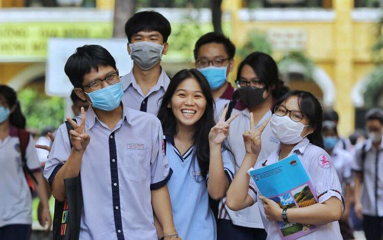 Thủ tục cấp học bổng, miễn giảm học phí đại học năm 2023 ảnh 1