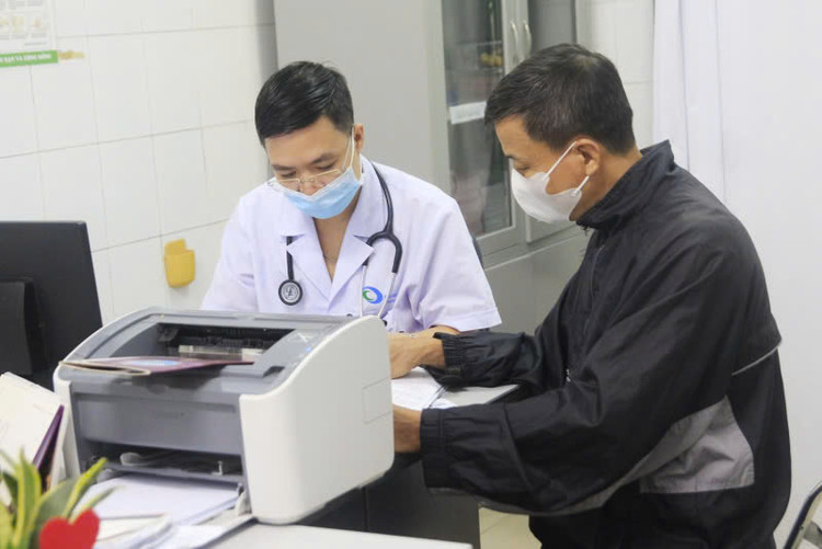 Phòng khám Nội tiết Bệnh viện Bãi Cháy thường xuyên tiếp nhận thăm khám, quản lý điều trị cho người bệnh ĐTĐ - Ảnh BVCC