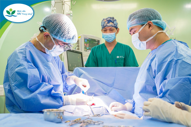 Trẻ Suy thận mạn sẽ kéo theo nhiều bệnh lý nguy hiểm và có nguy cơ tử vong cao nếu không được điều trị kịp thời