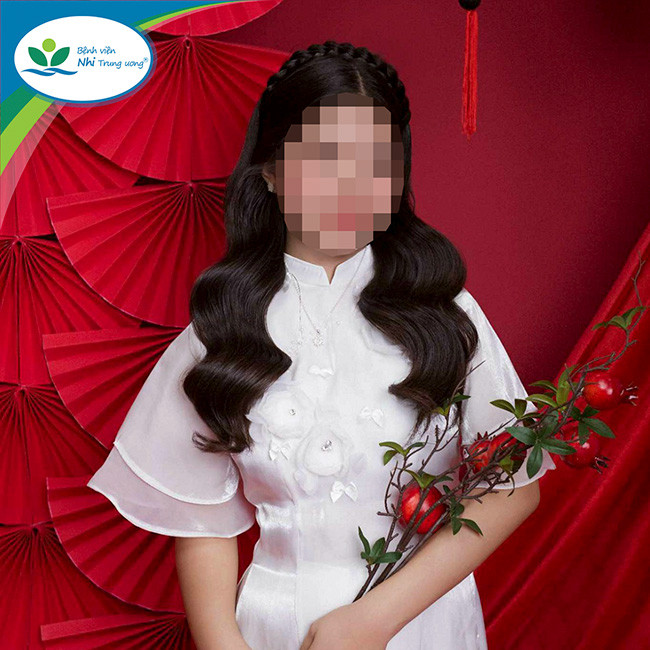 Bệnh nhi T.M giờ đã là cô thiếu nữ xinh xắn, khỏe mạnh