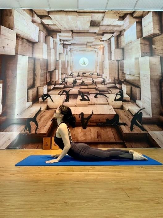 Tư thế rắn hổ mang