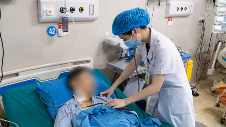 Lọc máu hấp phụ, thay huyết tương cứu nam nhân tăng mỡ máu, hoại tử tuỵ ảnh 2