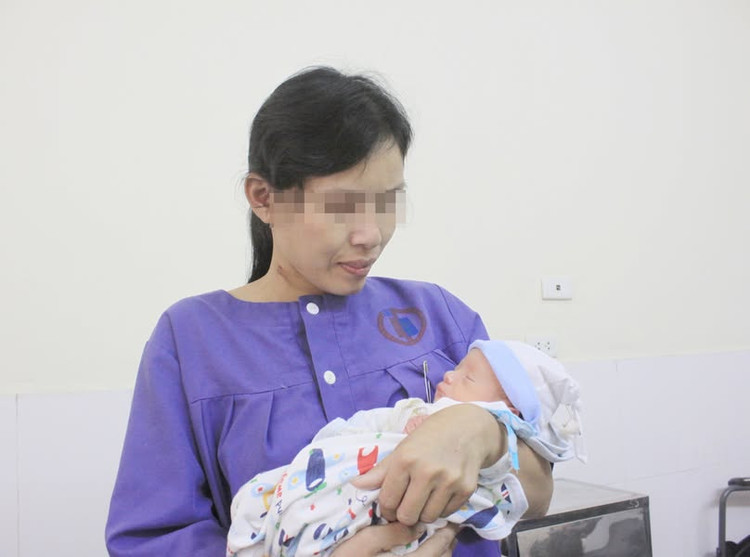 Hồi sinh kỳ diệu sản phụ tiền sản giật nặng, biến chứng Hellp - Ảnh BVCC