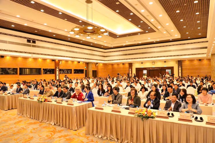 Các đại biểu tham dự Lễ Kỷ niệm Ngày Thế giới phòng chống lao (24/3/2025).