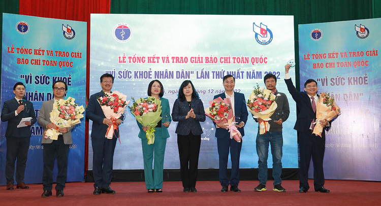 Trao giải Báo chí toàn quốc &quot;Vì Sức khỏe nhân dân&quot;