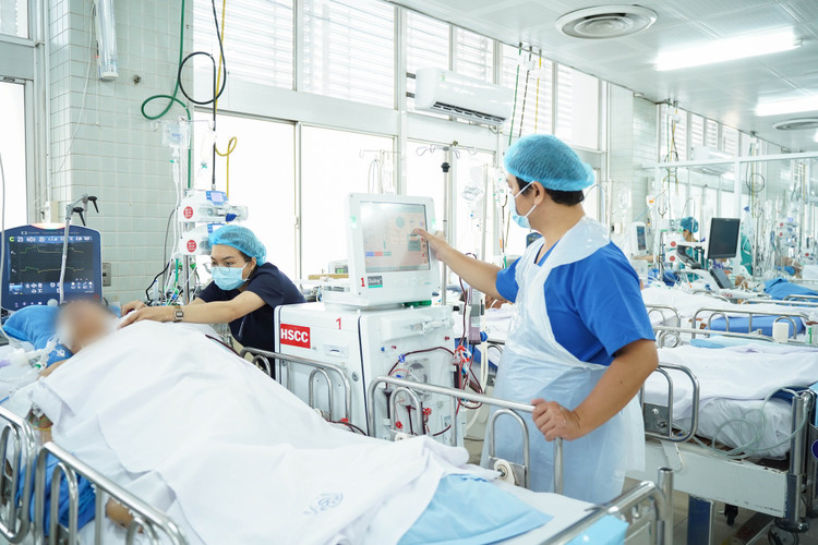 Chăm sóc bệnh nhân tại khoa Hồi sức cấp cứu bệnh viện Chợ Rẫy