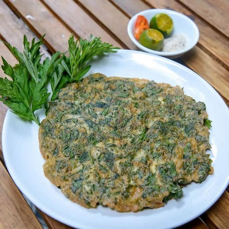 Tác dụng bất ngờ của trứng ngải cứu ít người biết