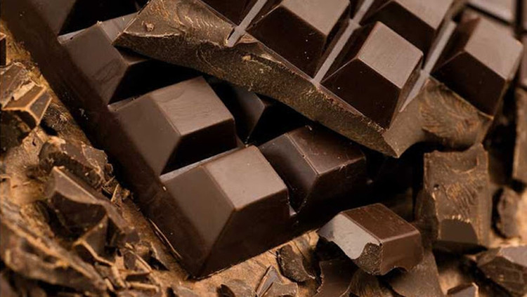 Bác sĩ chỉ rõ lưu ý khi ăn socola ảnh 1