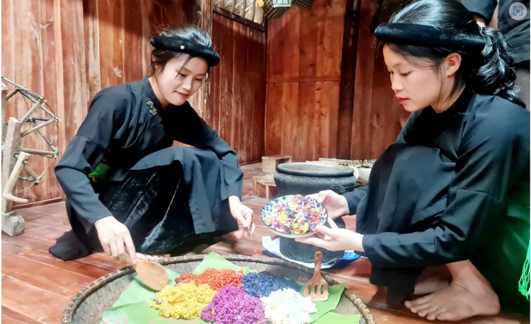 Khai thác giá trị văn hóa để phát triển du lịch