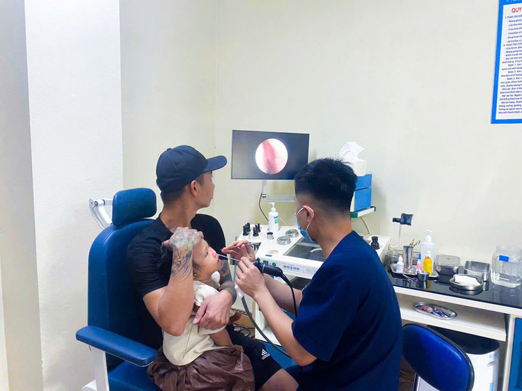 Nội soi lấy dị vật cho trẻ - Ảnh BVCC