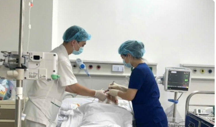 Chăm sóc người bệnh sau mổ vi phẫu - Ảnh BVCC