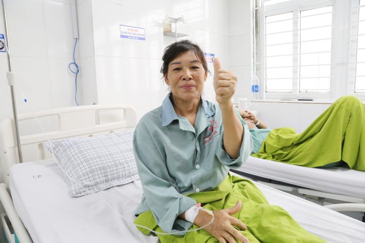 Niềm hạnh phúc của người bệnh khi sức khỏe được hồi phục