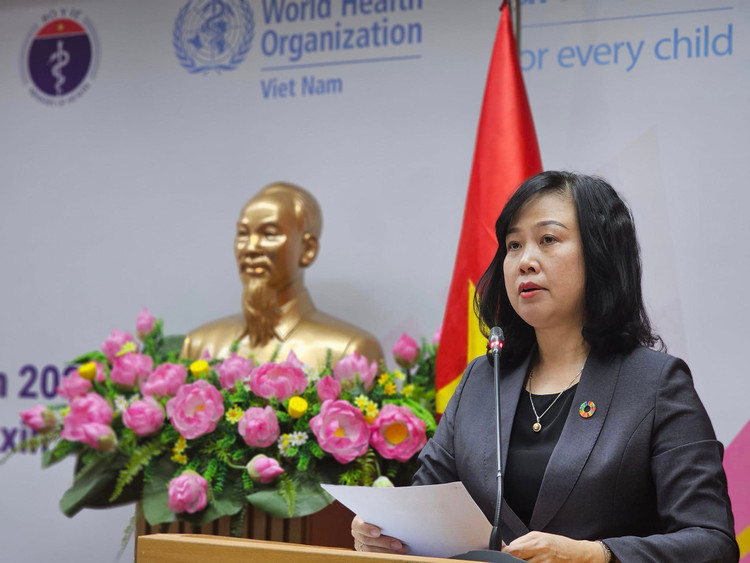 Bộ trưởng Bộ Y tế Đào Hồng Lan phát biểu tại Hội nghị