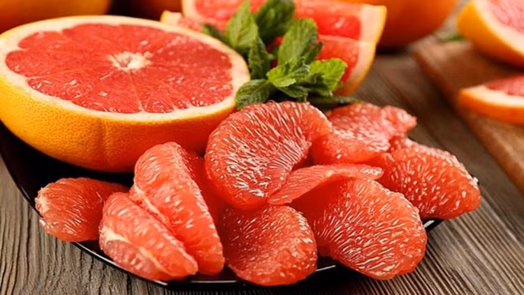 Tác dụng chữa bệnh không ngờ khi ăn bưởi mỗi ngày ảnh 1 Tác dụng chữa bệnh không ngờ khi ăn bưởi mỗi ngày ảnh 1