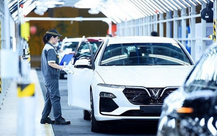 Giảm 50% lệ phí trước bạ ô tô sản xuất, lắp ráp trong nước từ 1/8 ảnh 1