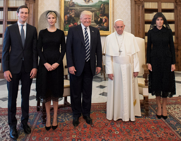Pope Francis poses with U.S. President Donald Trump his wife Melania, Jared Kushner and Ivanka Trump during a private audience at the Vatican
