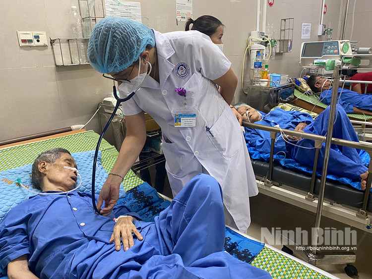 Cần tránh tăng huyết áp, đột quỵ khi trời lạnh