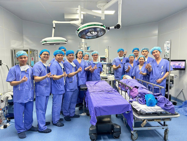 Quảng Ninh: 2 ca ghép thận thành công từ người cho chết não đầu tiên ảnh 7