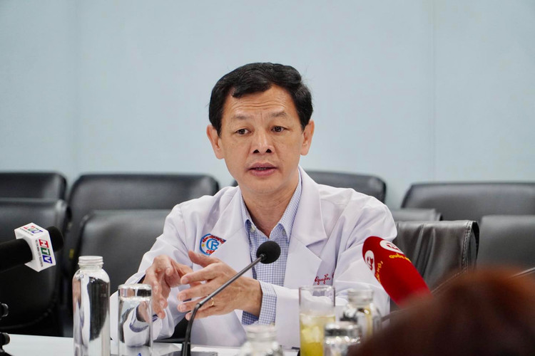 TS.BSCK2 Nguyễn Tri Thức, Giám đốc bệnh viện Chợ Rẫy