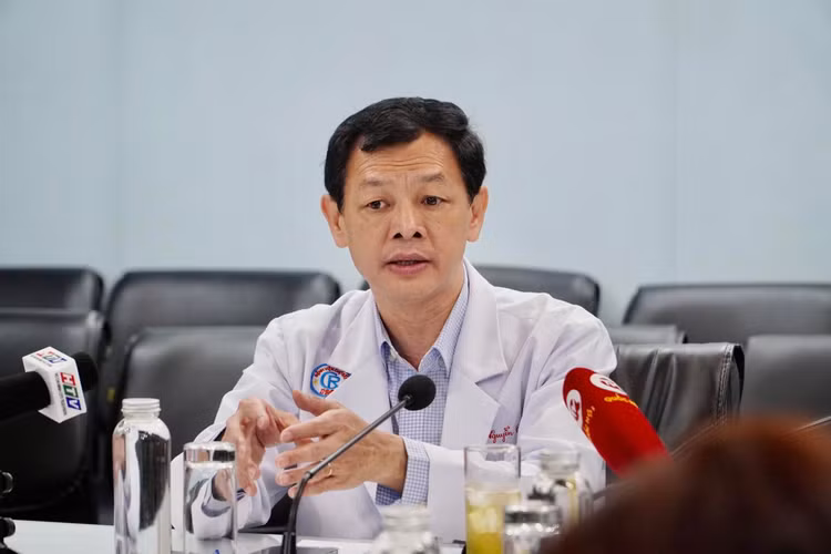 TS.BSCK2 Nguyễn Tri Thức, Giám đốc bệnh viện Chợ Rẫy