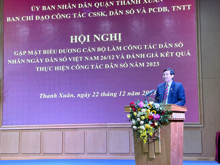 Ông Trần Văn Chung, Phó Giám đốc Sở Y tế Hà Nội phát biểu tại Hội Nghị