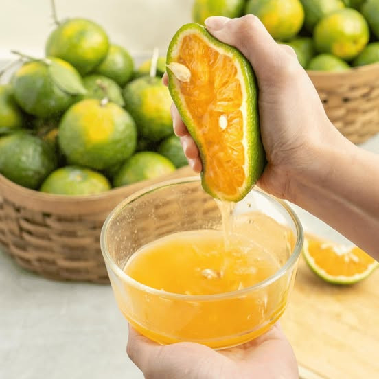 Nước cam rất giàu canxi và vitamin C tốt cho sức khỏe - Ảnh minh hoạ