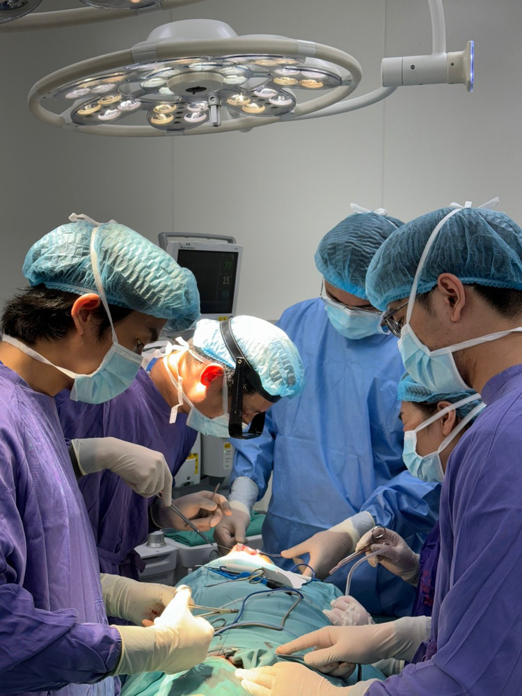 Các bác sĩ đã phẫu thuật miễn phí cho 90 trẻ bị dị tật bẩm sinh