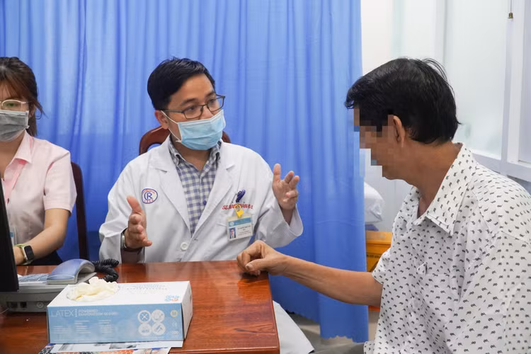 Tái khám sau 1 tháng và 3 tháng, tình trạng của bệnh nhân đã ổn định hoàn toàn.