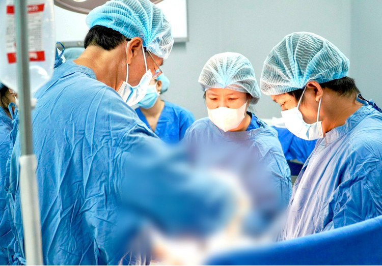 Ca phẫu thuật cho bệnh nhân