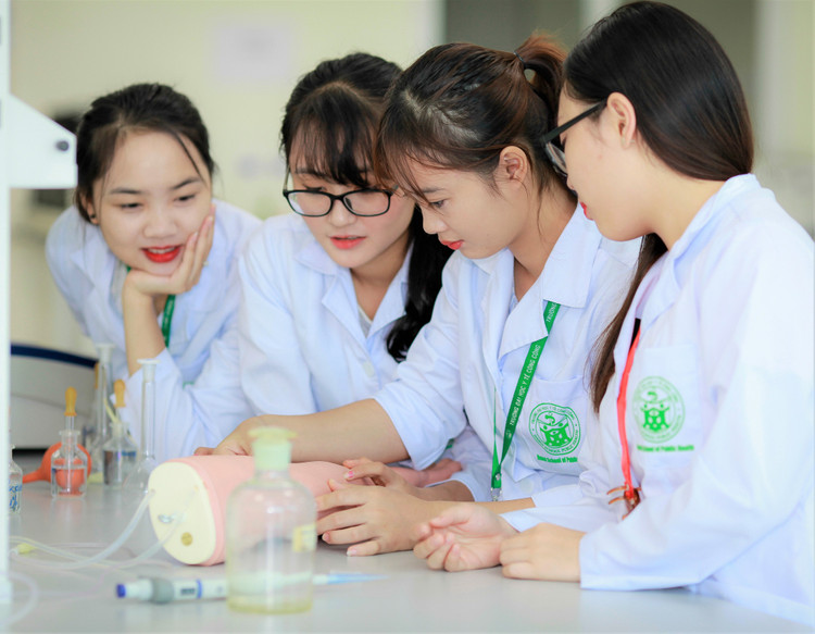 Học phí tăng cao, khối ngành y năm nay nộp thế nào? ảnh 1 Học phí tăng cao, khối ngành y năm nay nộp thế nào? ảnh 1