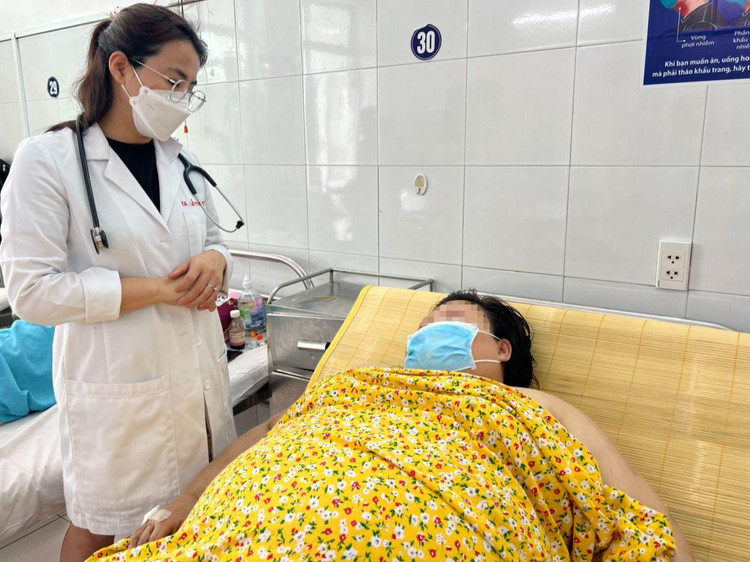 Hai bệnh viện chung sức giúp sản phụ nặng 140kg nhiều bệnh nguy kịch vượt cạn thành công