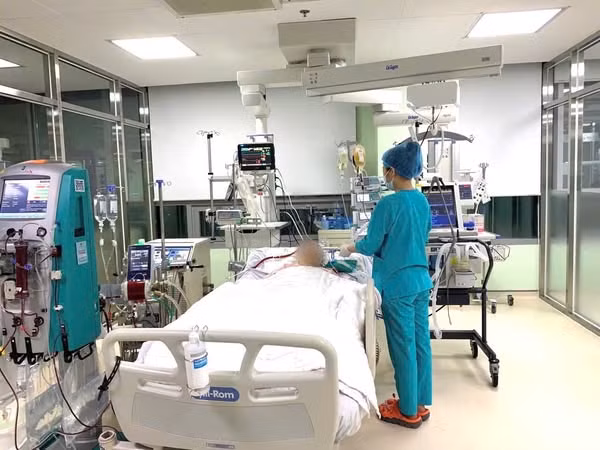 Tim phổi nhân tạo cứu sống người bệnh cúm A nguy kịch -- Ảnh BVCC