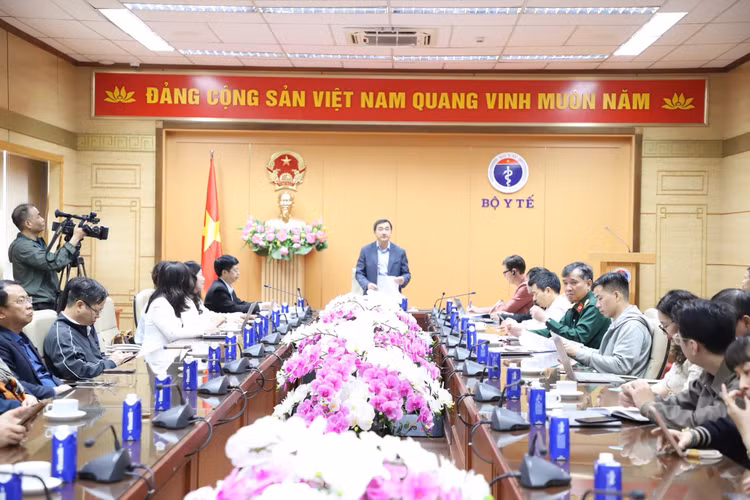 Hội nghị trực tuyến triển khai kế hoạch hành động quốc gia về kiểm soát nhiễm khuẩn trong các cơ sở khám bệnh, chữa bệnh giai đoạn 2025-2030 - Ảnh Bộ Y tế CC