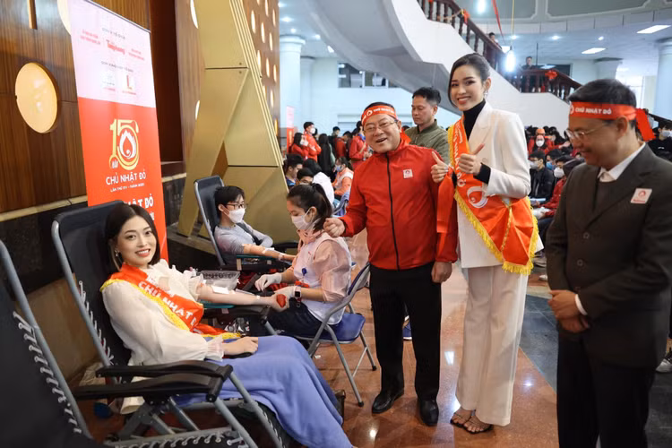 Ngày hội chính thức hiến máu Chủ nhật đỏ lần thứ XV tại ĐH Bách khoa