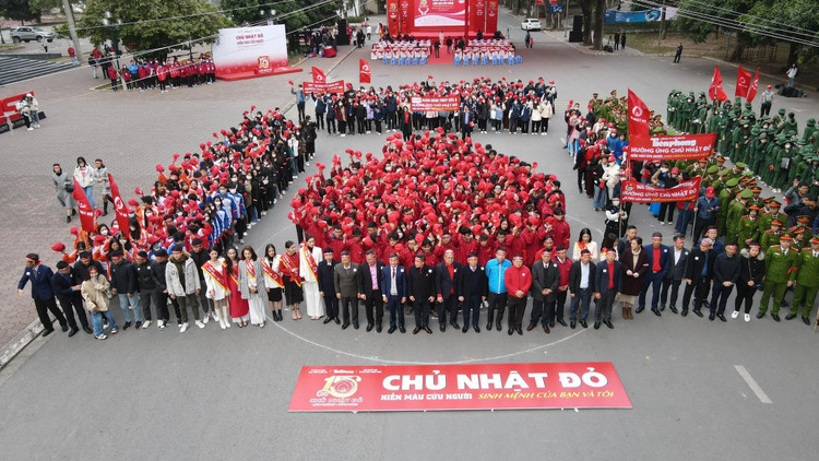 Ngày hội chính thức hiến máu Chủ nhật đỏ lần thứ XV tại ĐH Bách khoa.