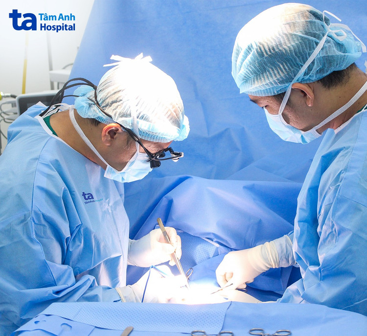 Ca phẫu thuật cho bệnh nhi