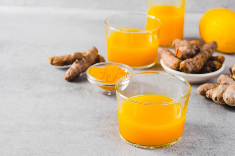 Sữa nghệ: Giữ ấm cơ thể, chống viêm hiệu quả, hỗ trợ xương khớp - Ảnh BVCC