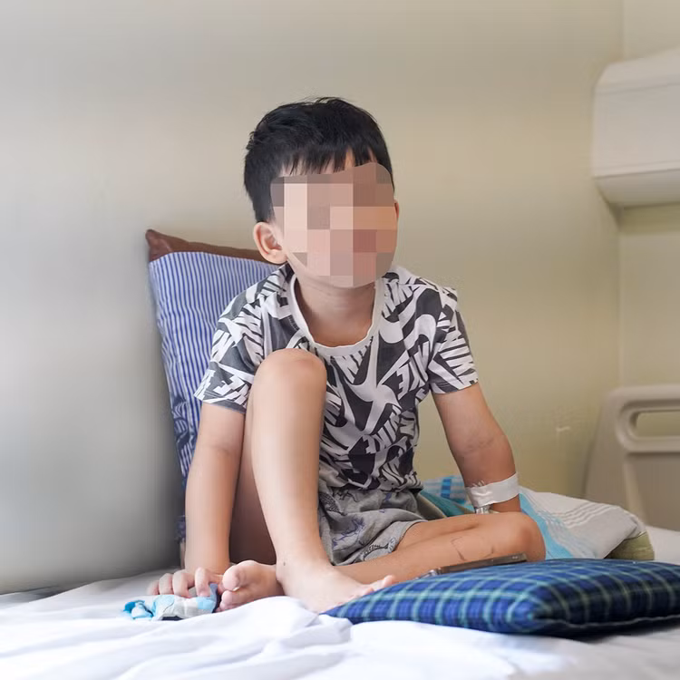 Sau khi được hồi sức tích cực, hiện bé C.T đã tỉnh táo và tự thở