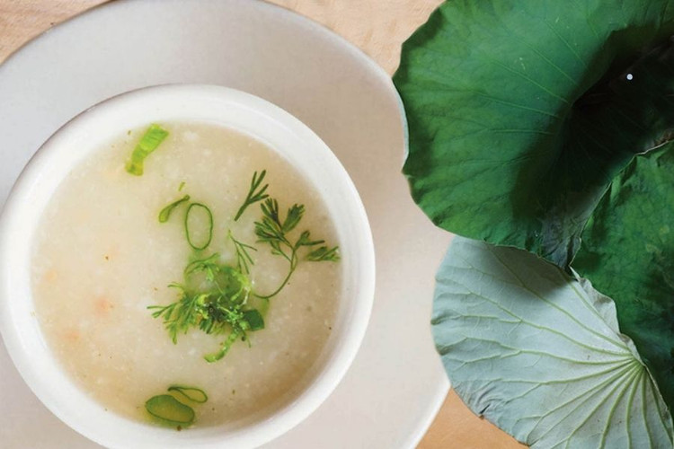 Cháo lá sen rất tốt để thanh nhiệt và trị bệnh ngày hè - Ảnh minh họa