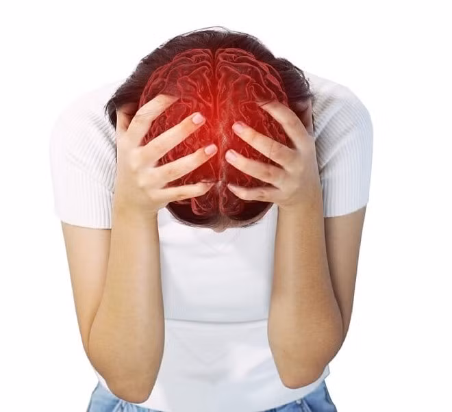 Đau đầu do tắc nghẽn mạch máu dễ đột quỵ - Ảnh minh họa