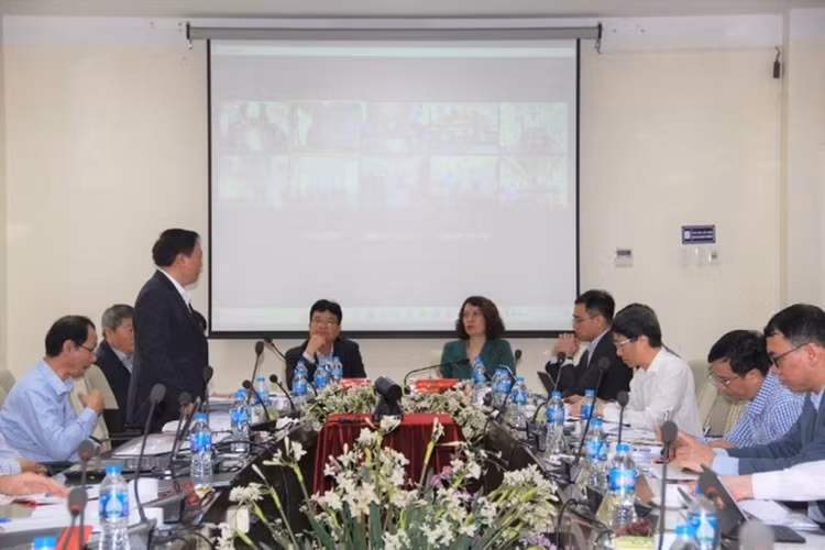 Buổi làm việc của Thứ trưởng Bộ Y tế Nguyễn Thị Liên Hương và Ban Điều phối Quốc gia Quỹ toàn cầu phòng chống HIV/AIDS, Lao và Sốt rét (CCM Việt Nam).